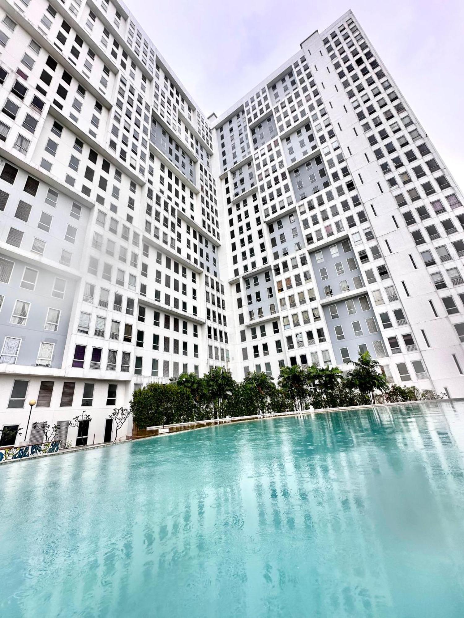 Patraland Urbano By Public Apartemen *